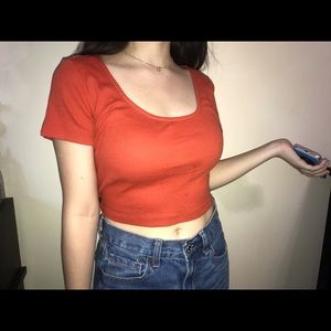 Crop top